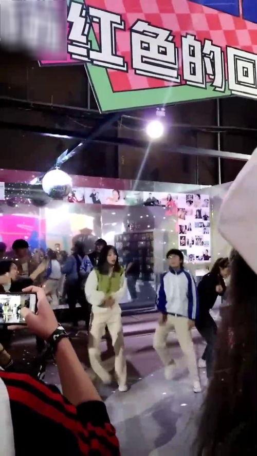 爆胎锅盖爆料视频大全,揭秘行业黑幕与真相