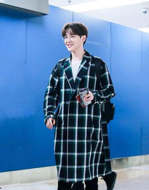 明星穿的外套男