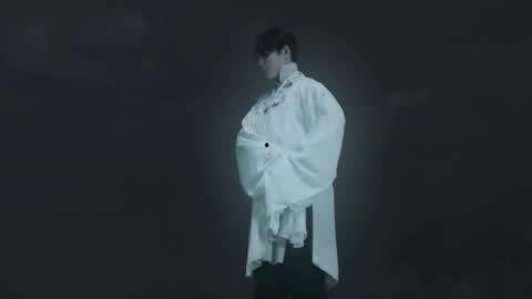 鬓间不是海棠红免费观看,免费观看，揭开民国传奇的绝美篇章